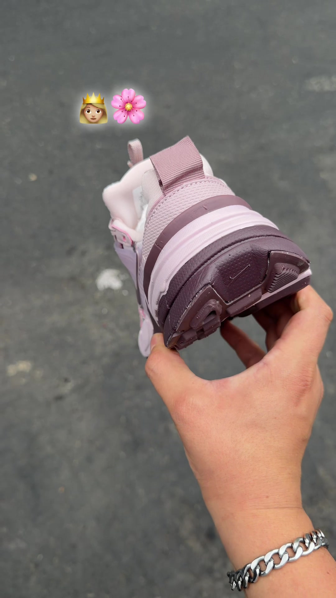 @TONYSNEAKERS