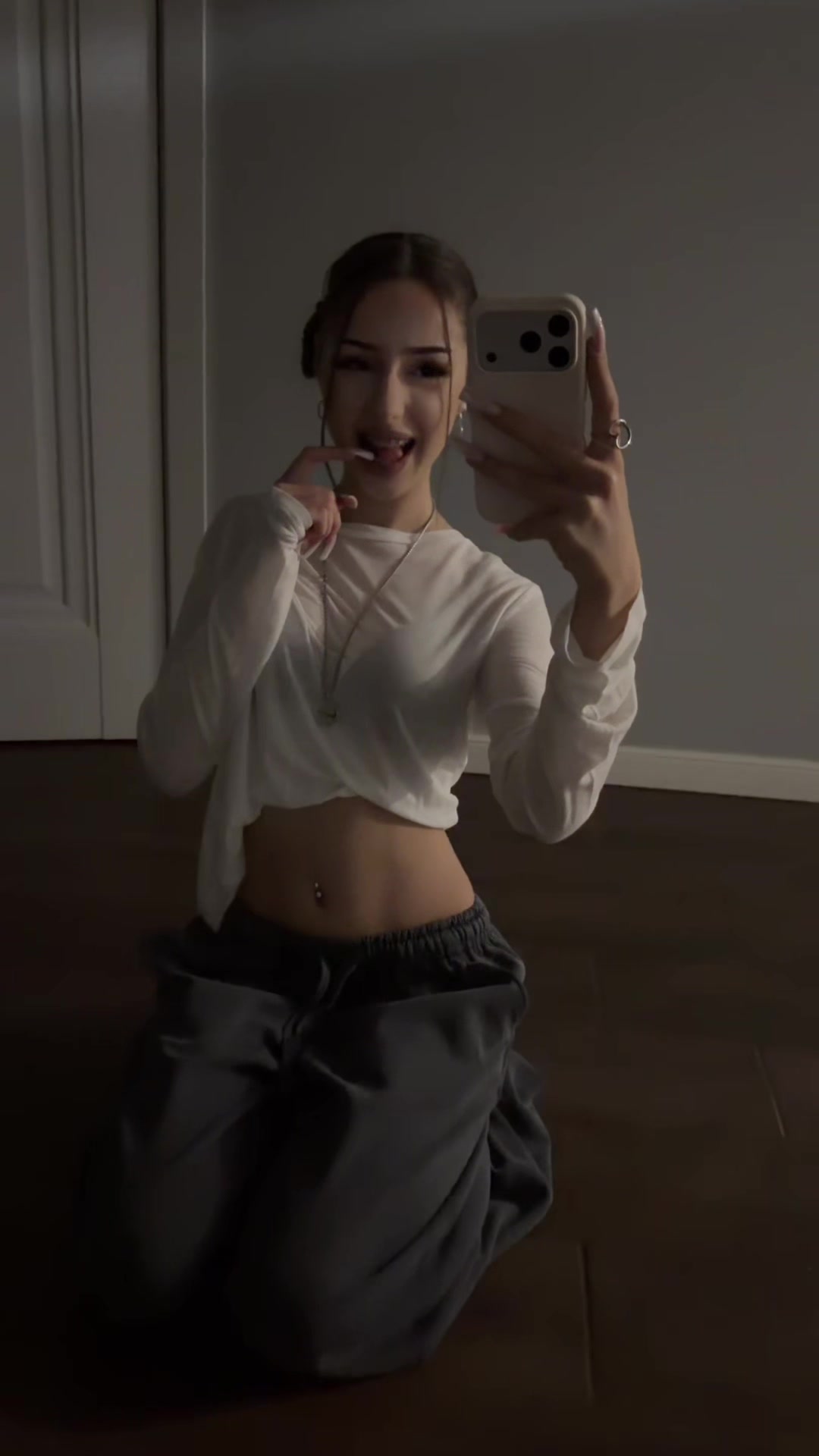 @alyonka ྀི