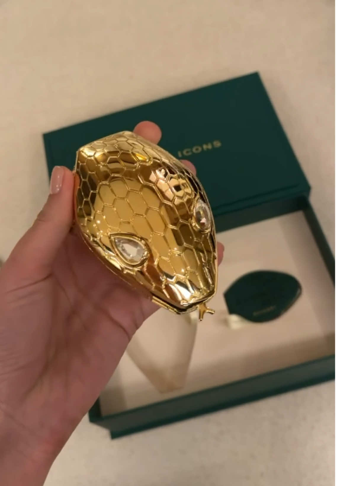 @private_luxury_buyer