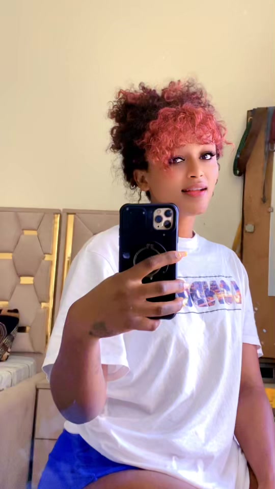 @ሊዱ ፊልሞን👗👠👜🧢