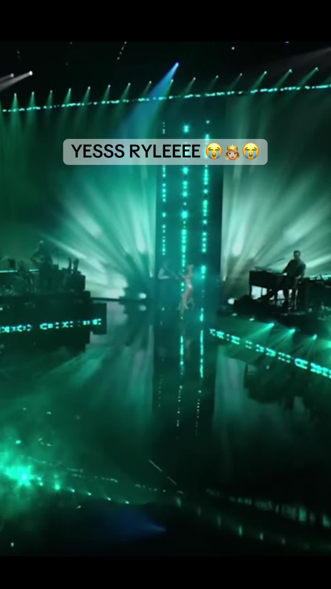 @*_*