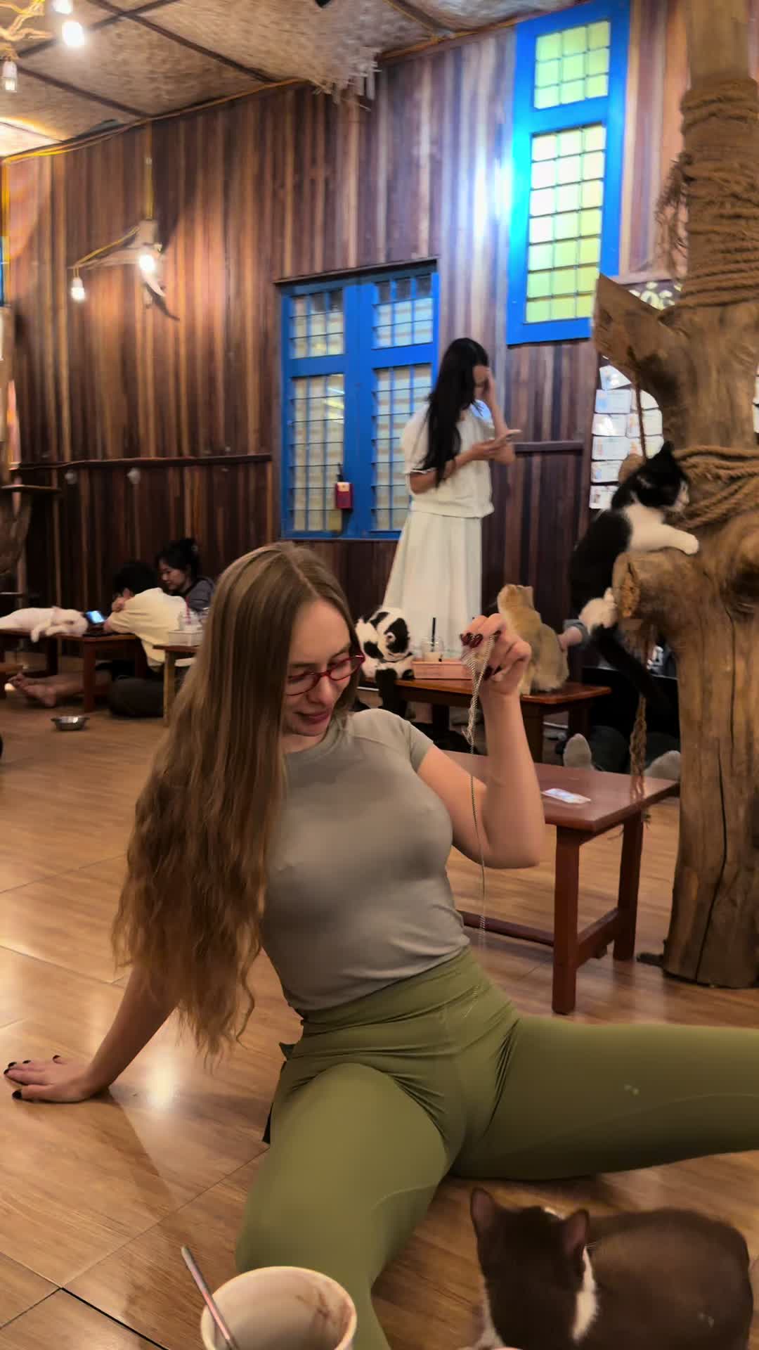 @Aloneleli_