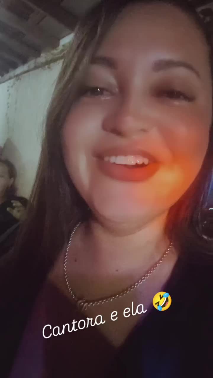 @Branda Carla