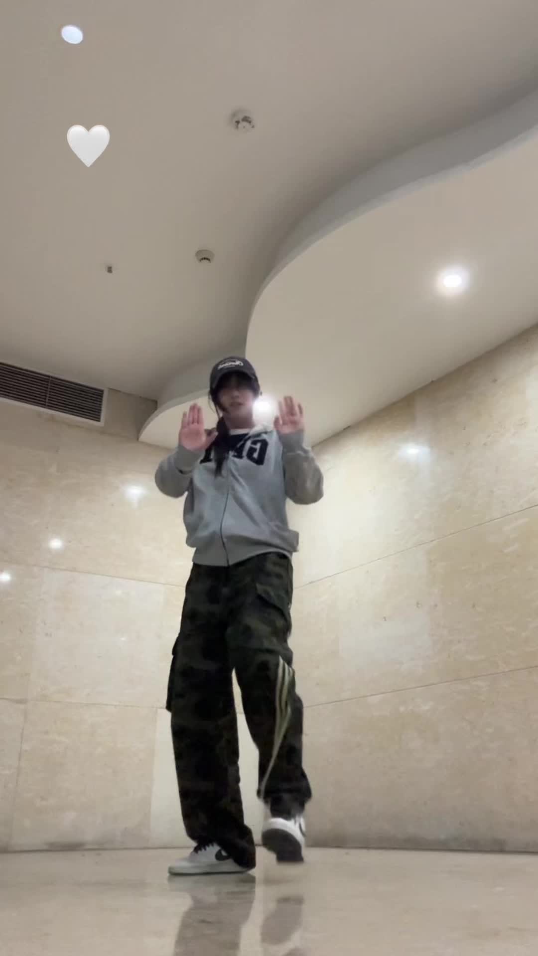 @几米奎的头发丝～