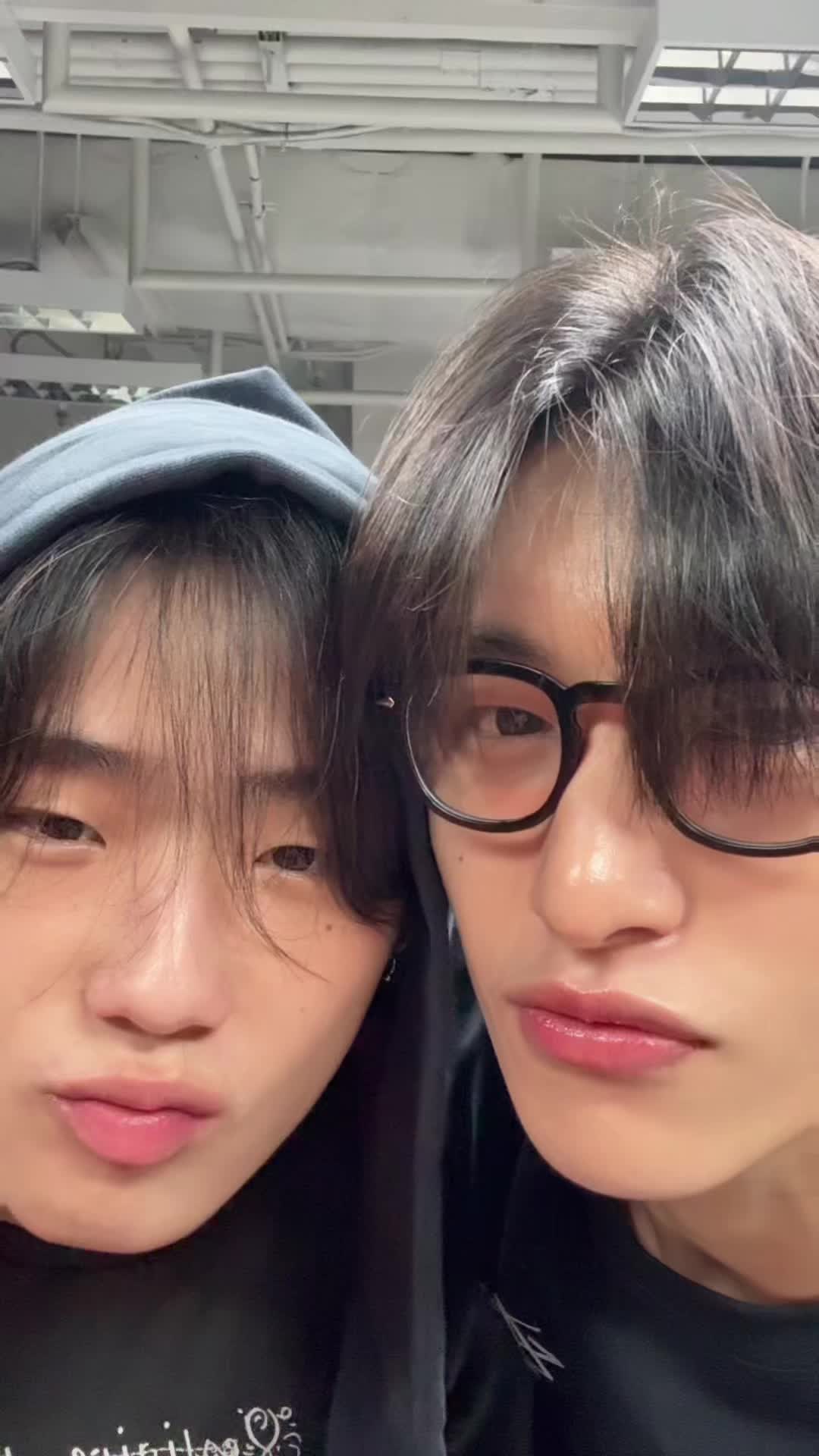 @iZ
