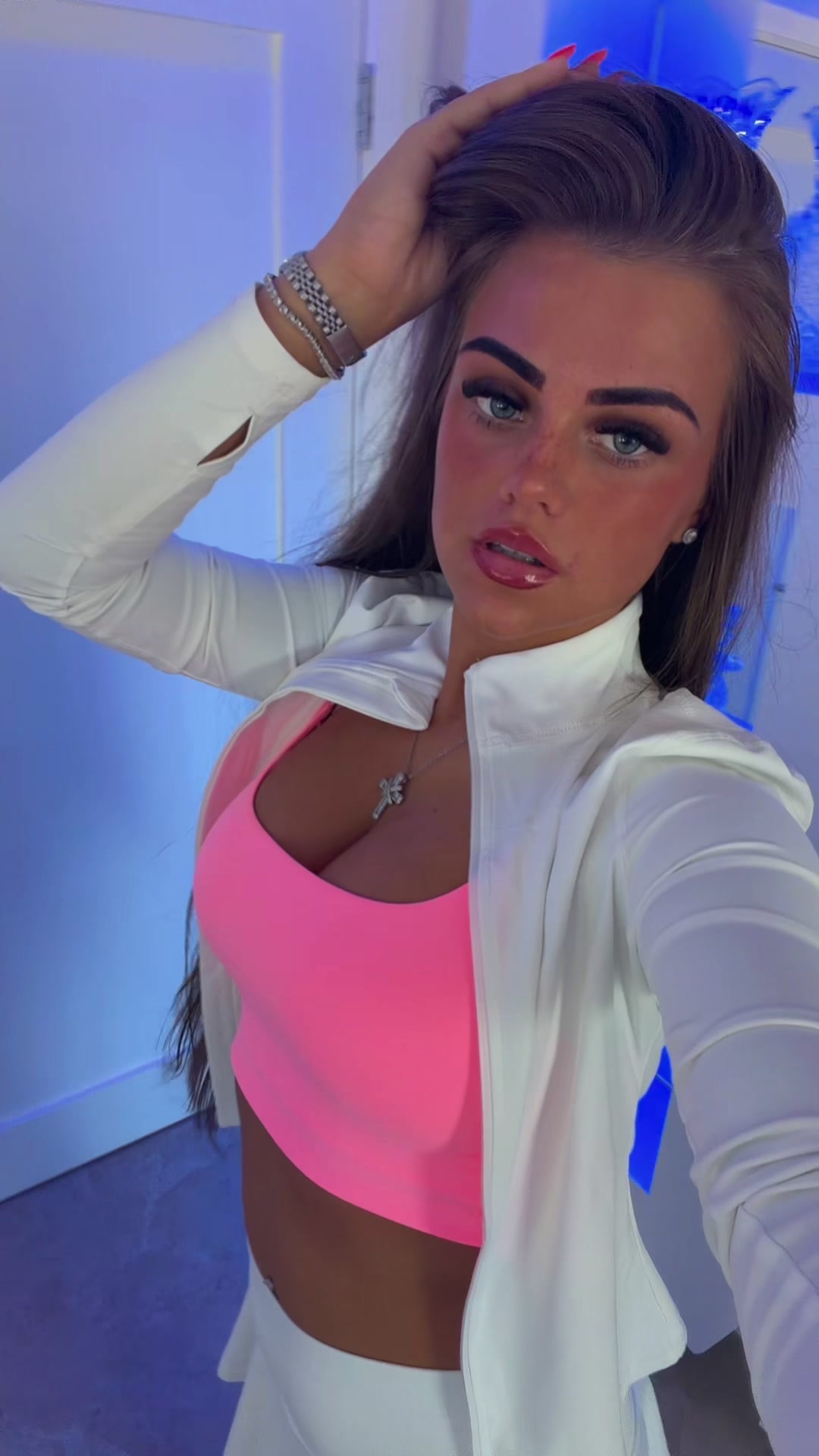 @𝓜𝓲𝓵𝓵𝓲𝓮 𝓜𝓾𝓵𝓭𝓸𝓸𝓷