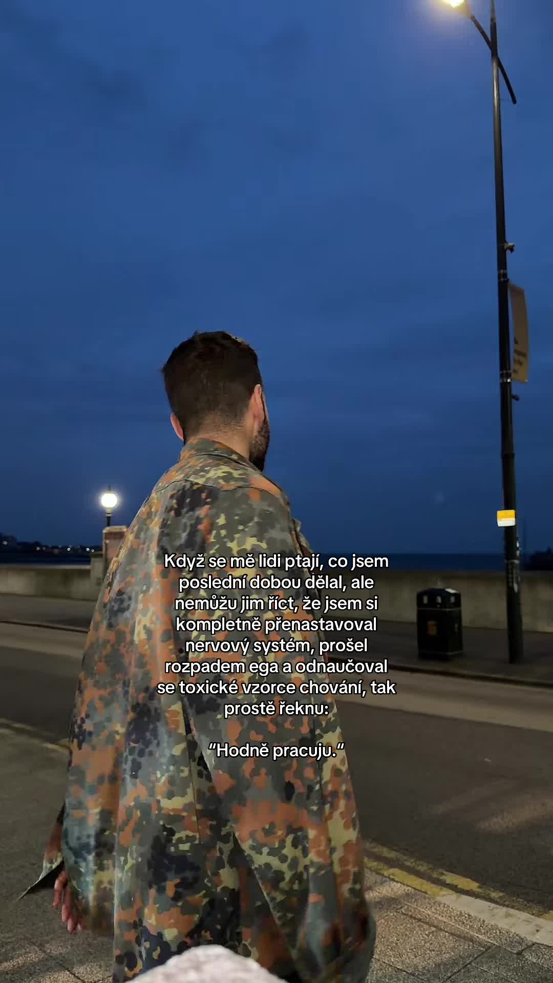@ꓘB
