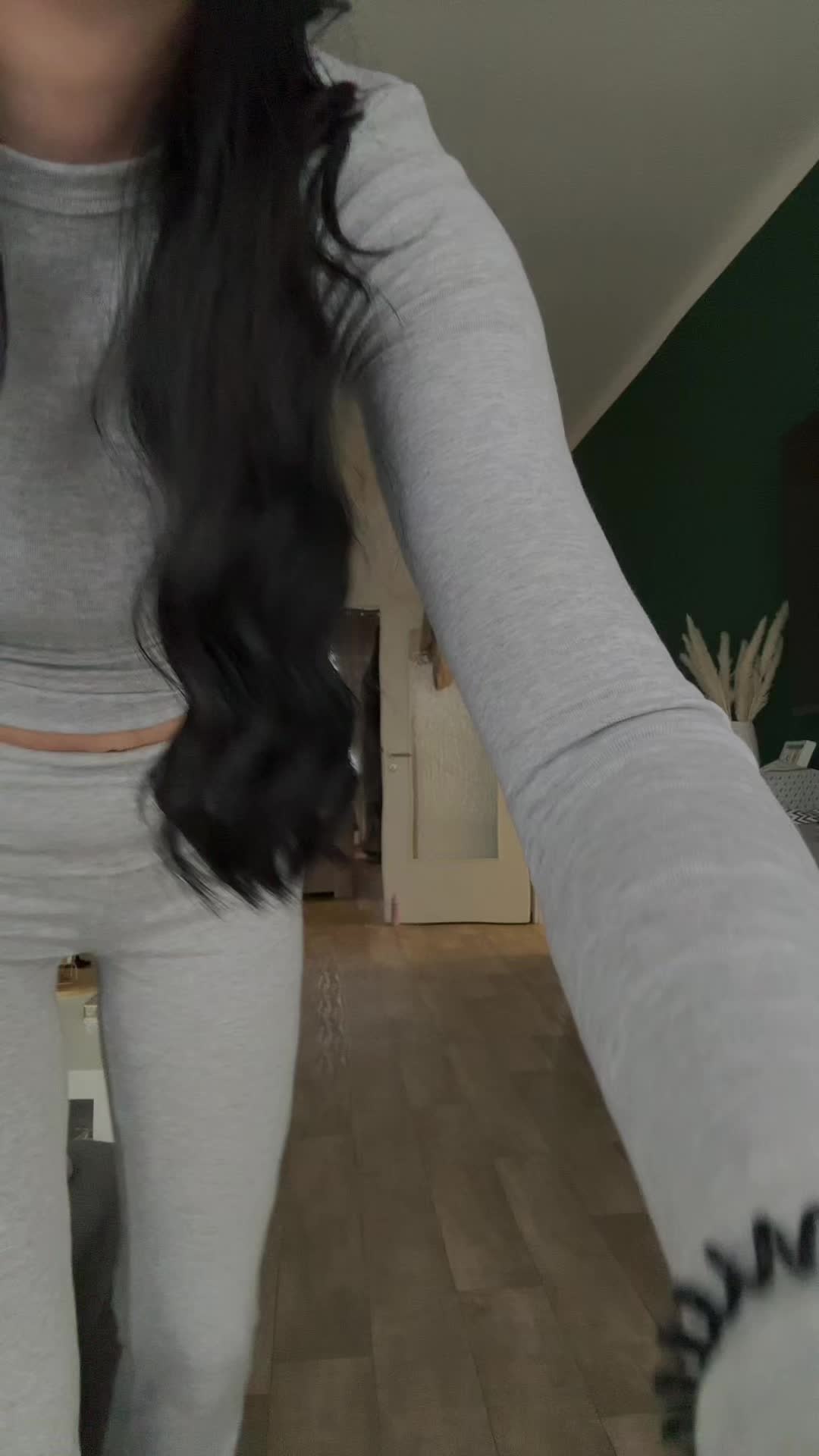 @👽