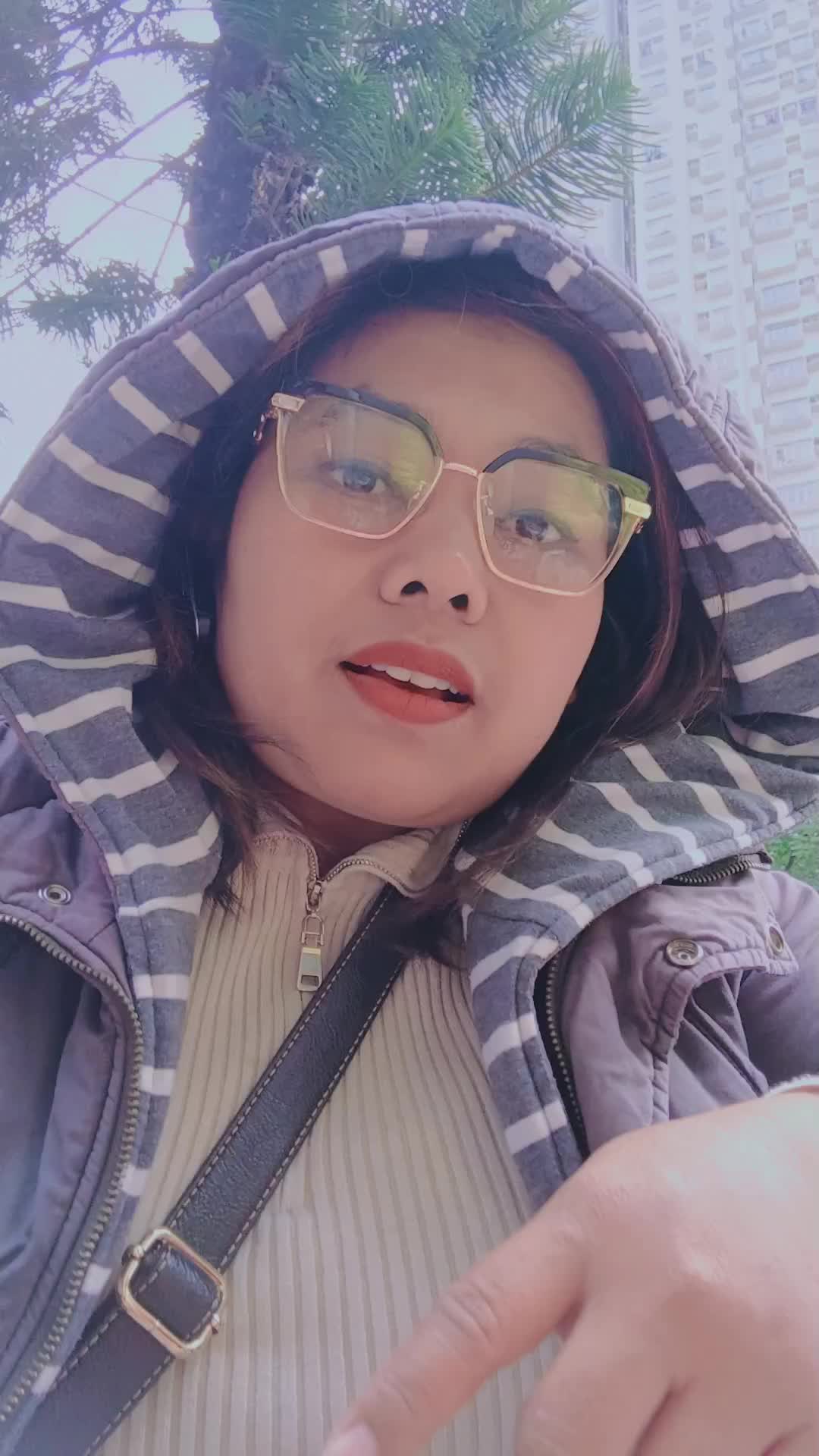 @Erviana_1010