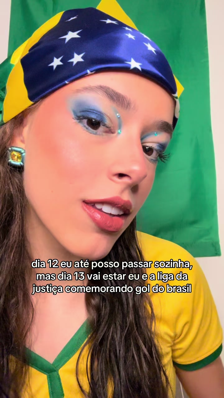 @Julia Andrade