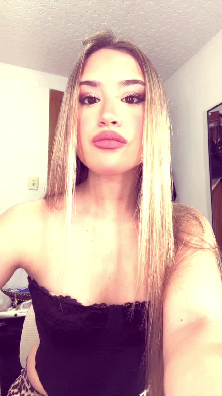 @Ana