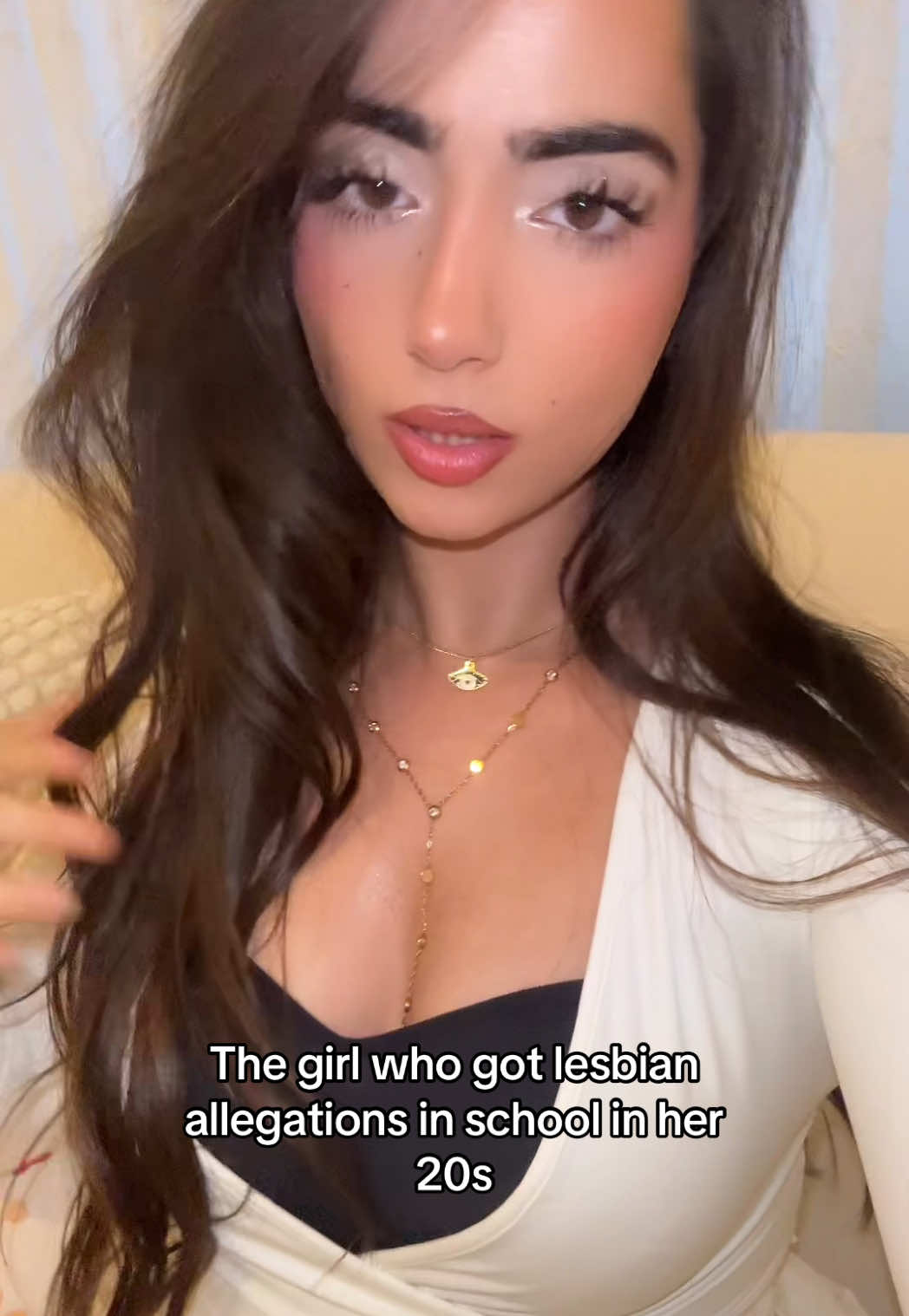 @Esra