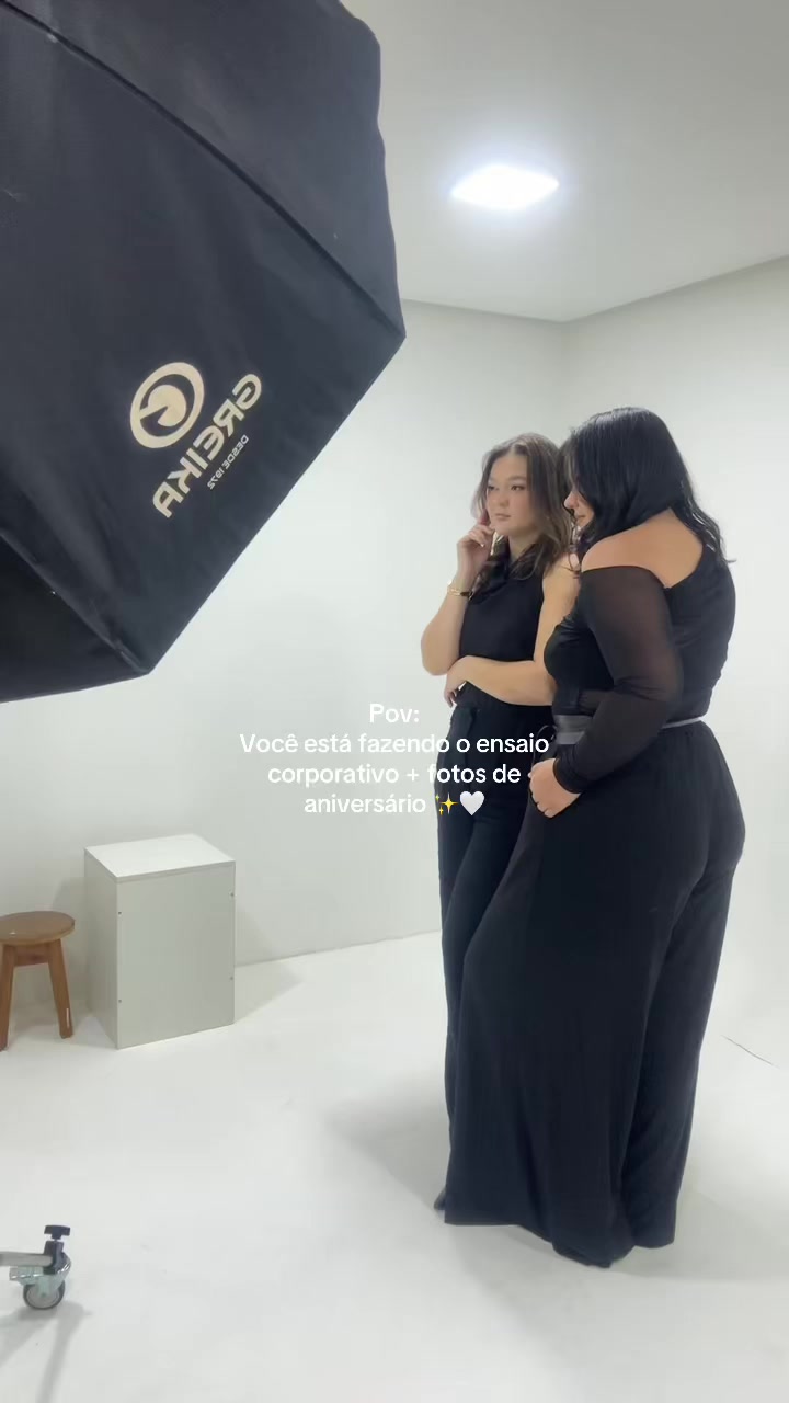 @Camila Boone/ Maquiadora
