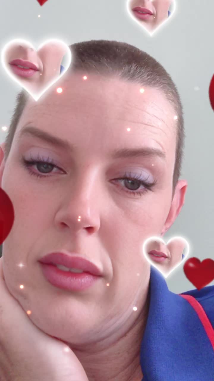 @clairebevs