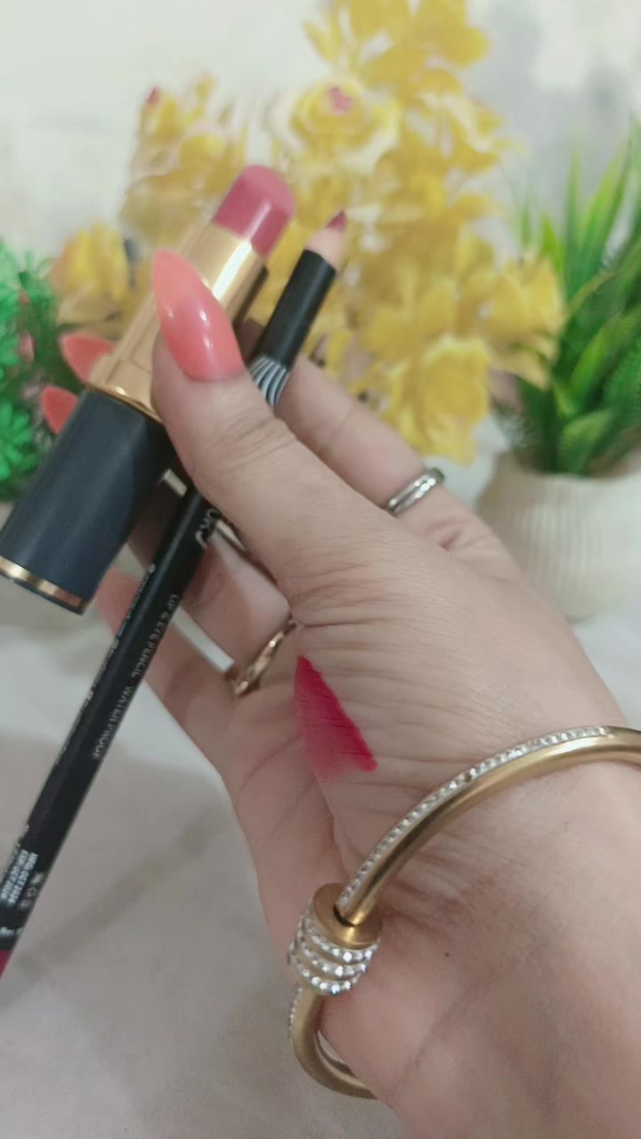 @Glossy rimsha💄