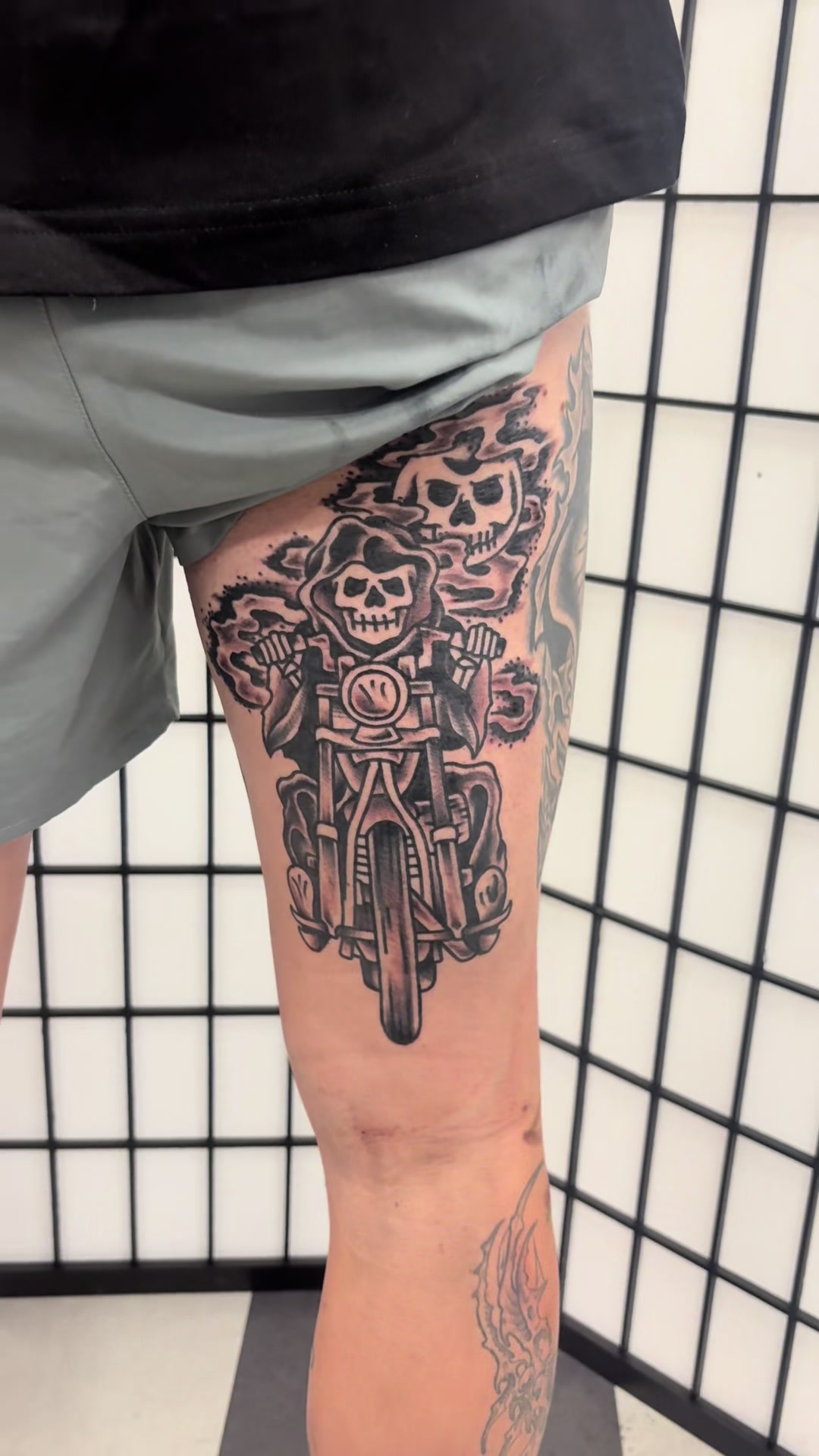 @OllieMrazTattooing