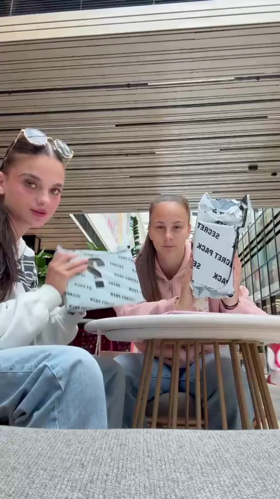 @D&eacute;ňa