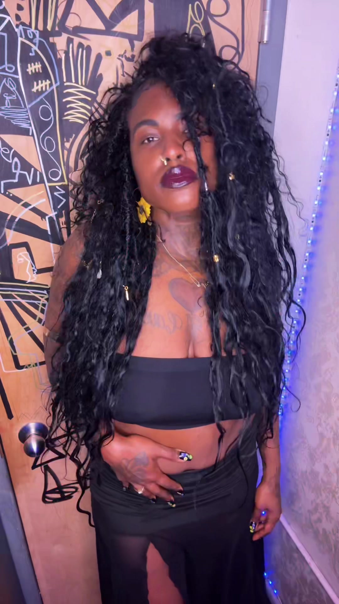 @VanityZo