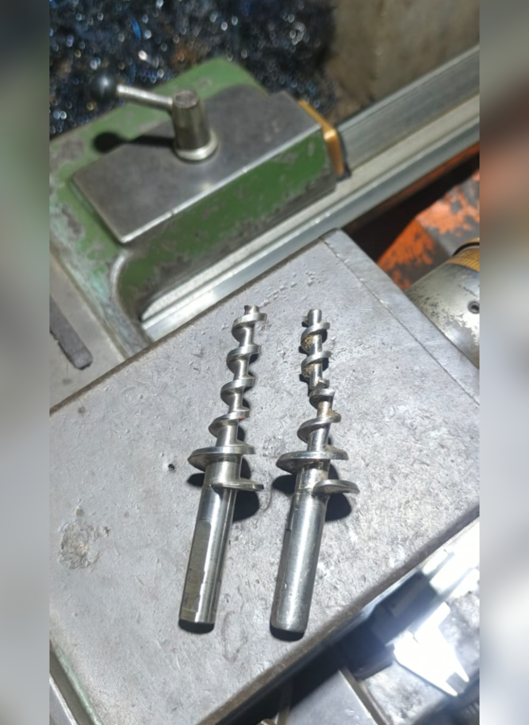 @00 lathe works