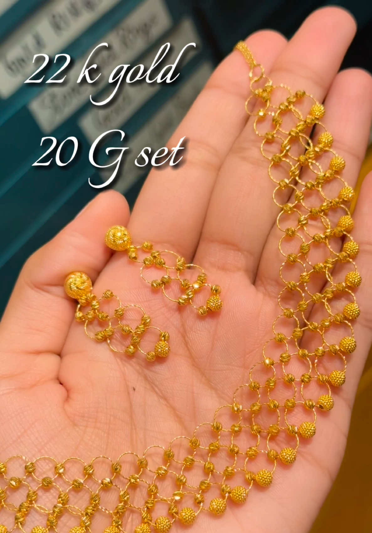 @Royal Dubai jewellers