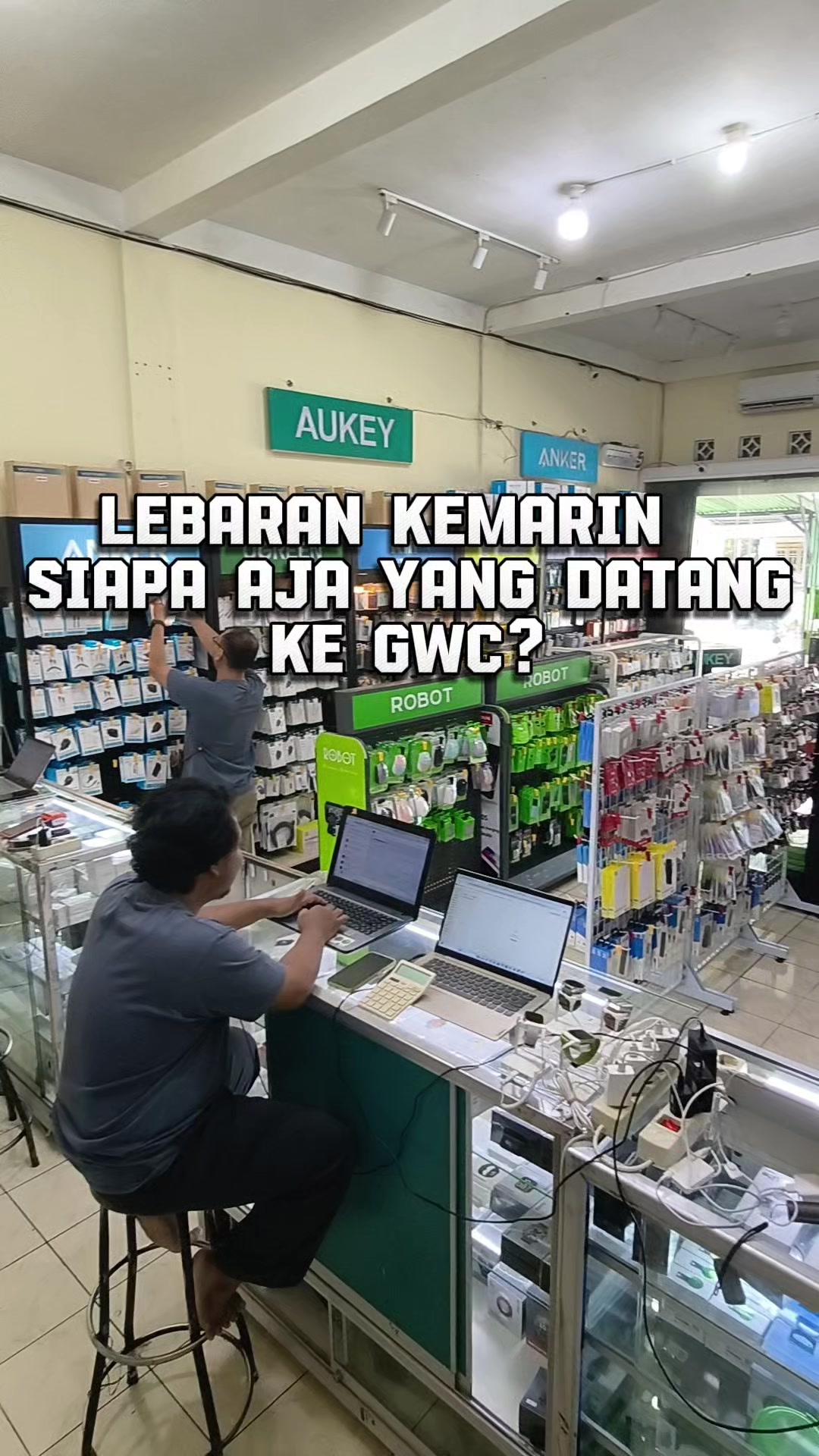 @Gadget & Watch Corner