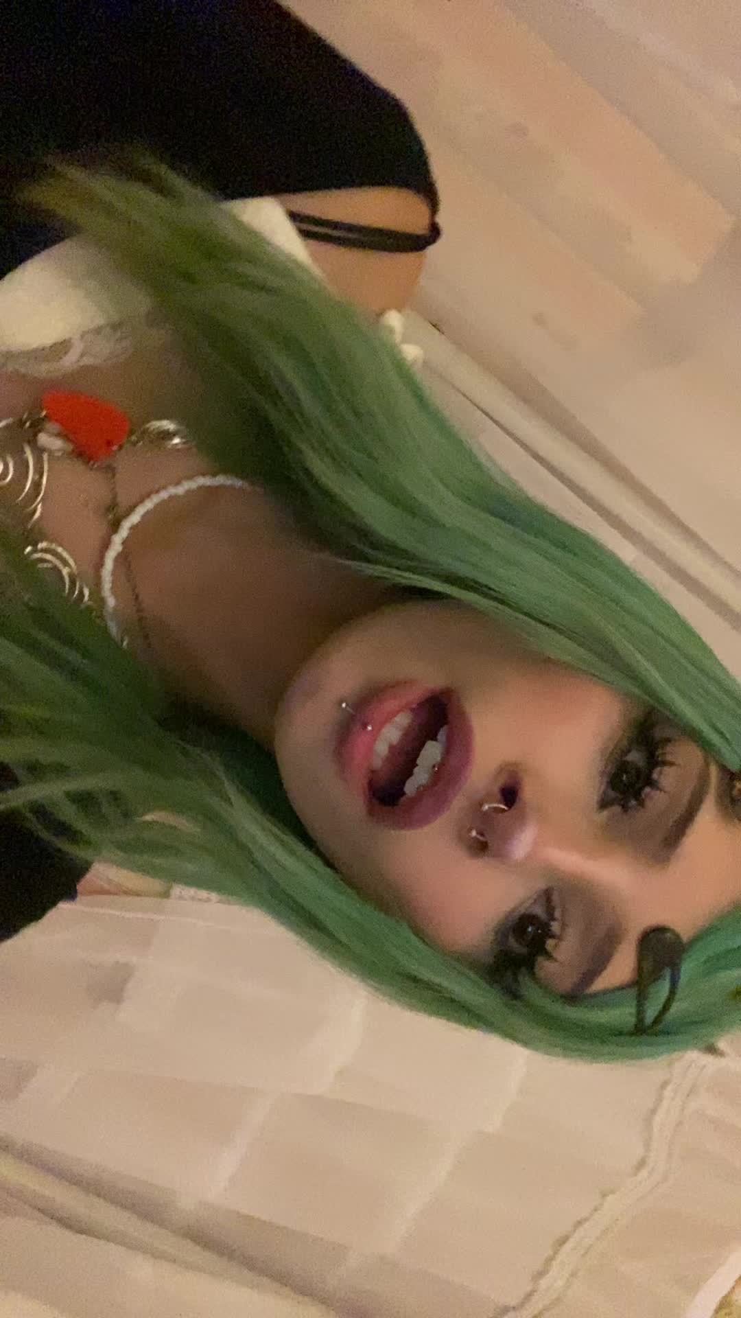 @𝒉𝒂𝒎𝒃𝒖𝒓𝒈𝒍𝒂𝒓ꨄ 🪽🎼