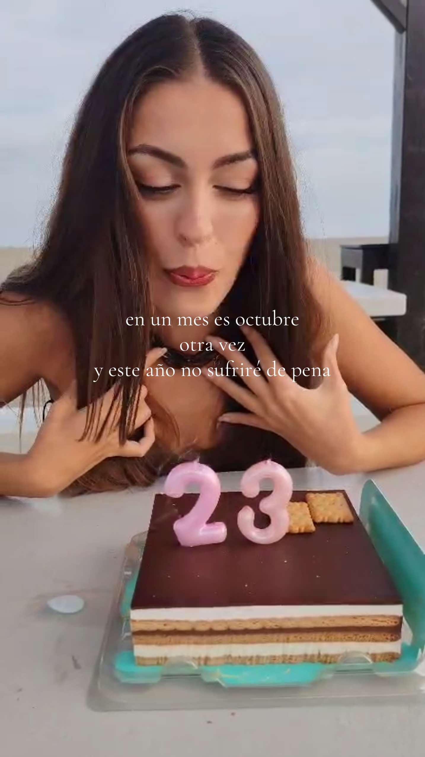 @mar&iacute;a