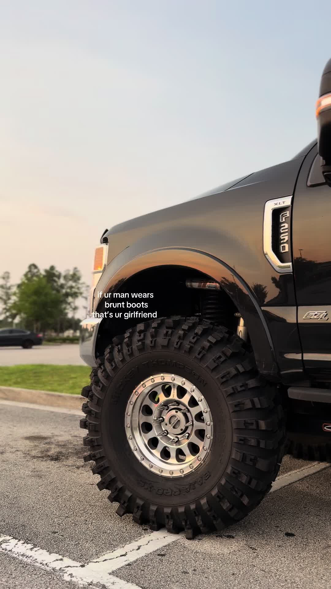 @️