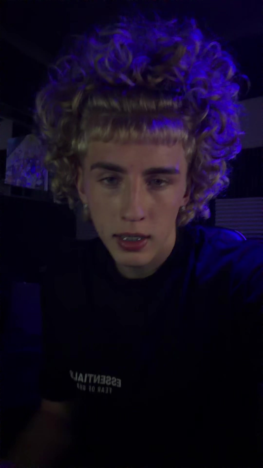 @whiteboi👨🏼🦱
