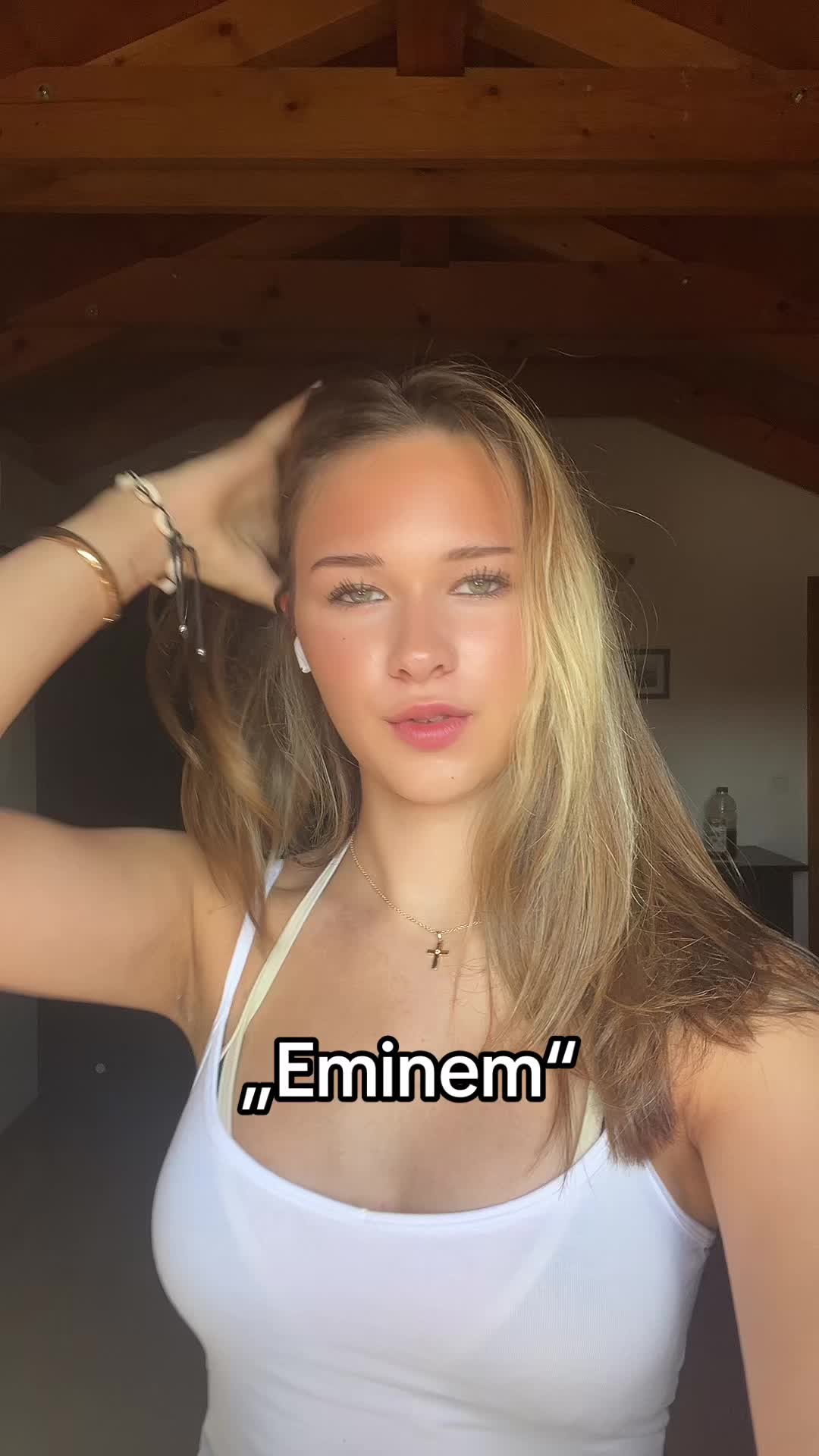 @€lla_🪼