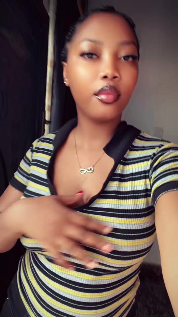@Jules🖇️💕