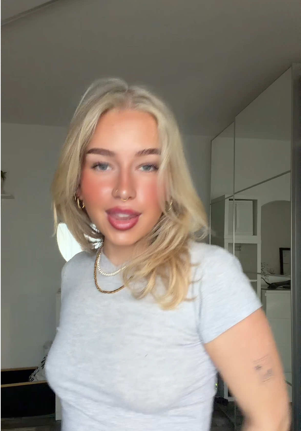 @Nina