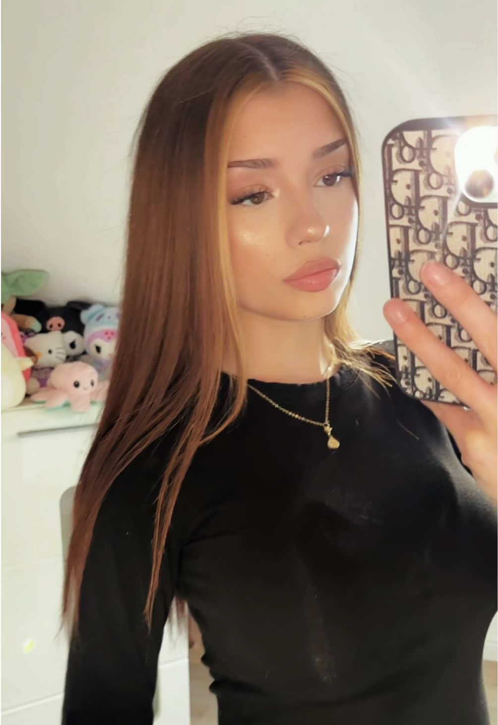 @𝒜𝓃𝒶