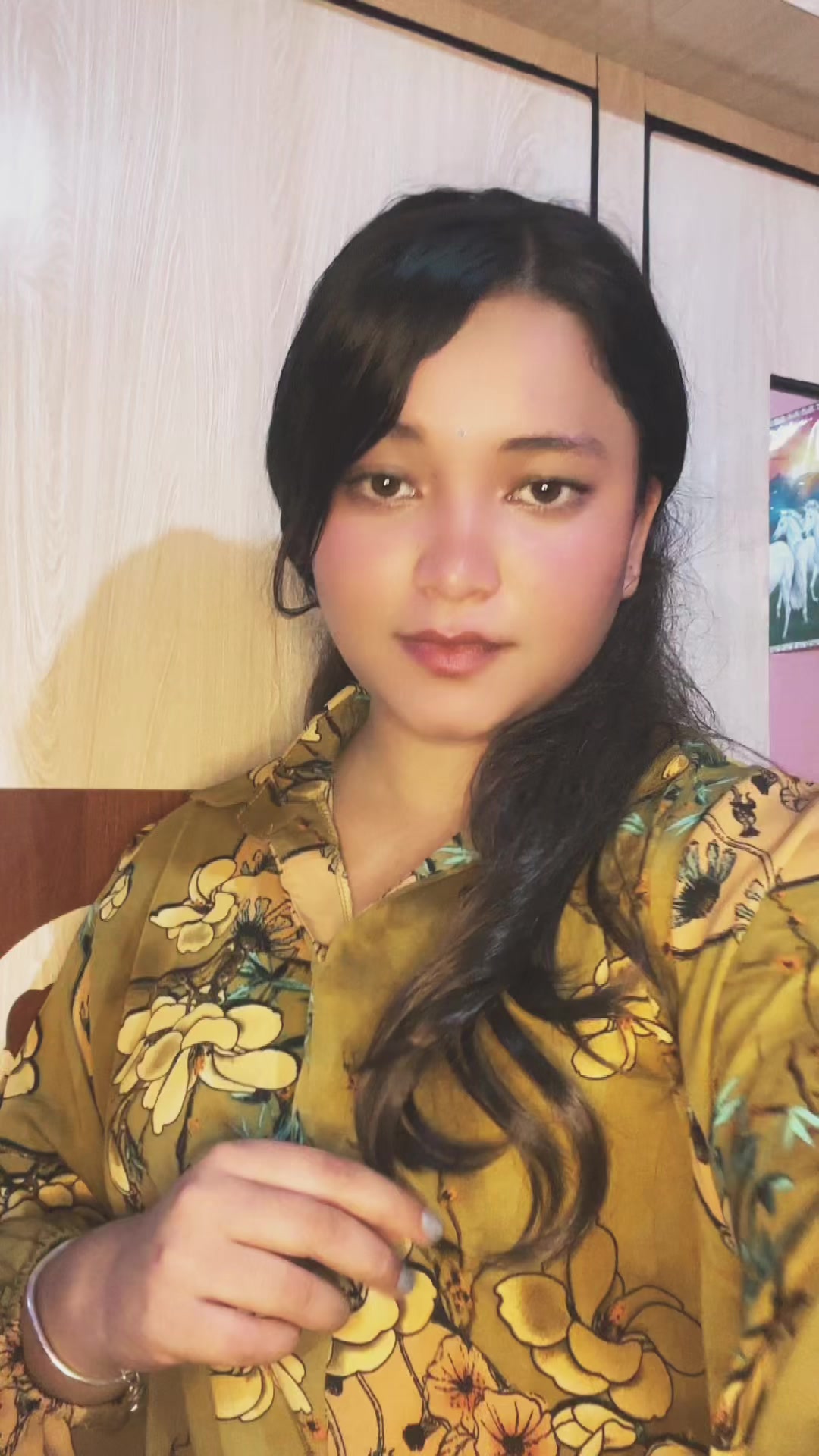 @Simran pariyar🎵