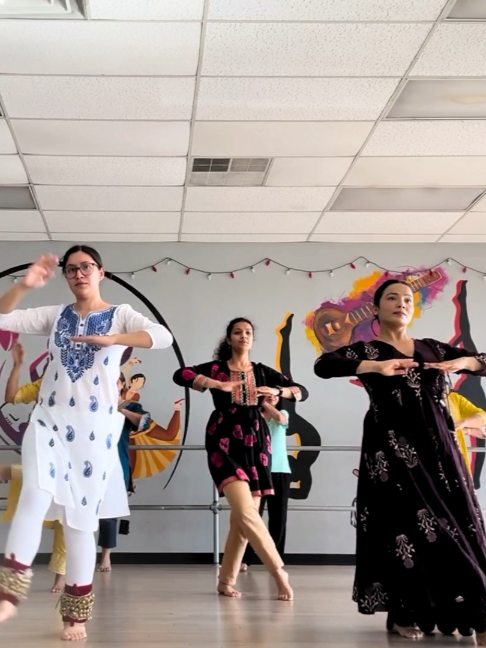 @shrutisdanceandyoga
