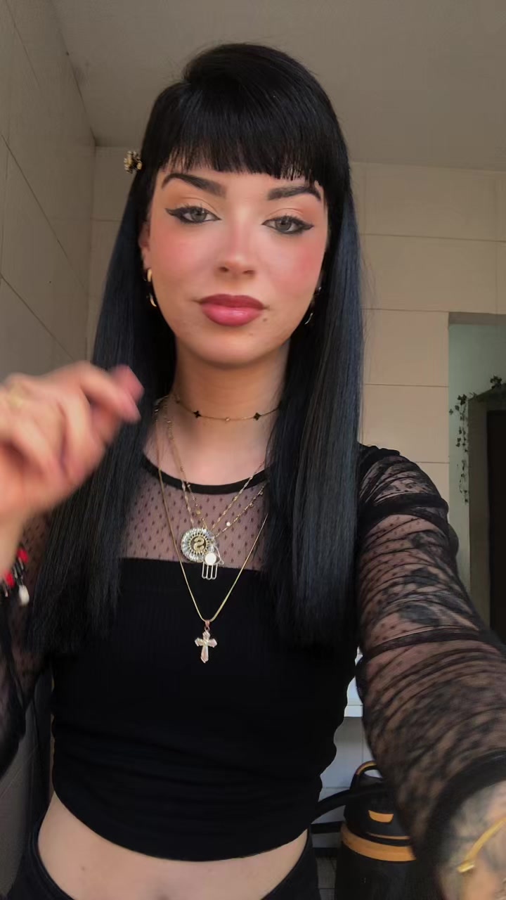 @Laryssamartinsoficial