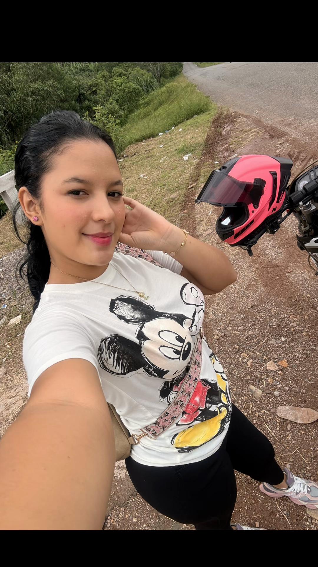 @🎀Mily🌸🍒Flow🎀👑