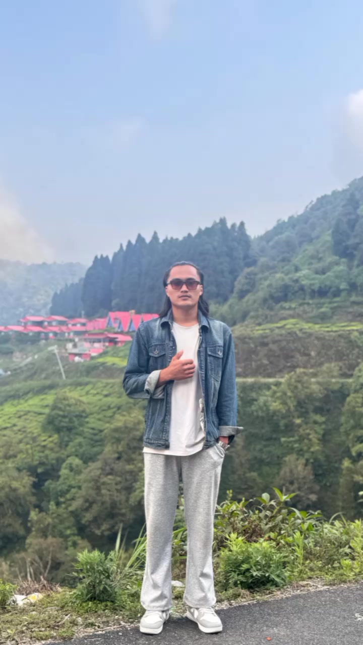 @Mr.Gurung🫠