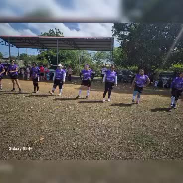 @Las leona's🦁⚽