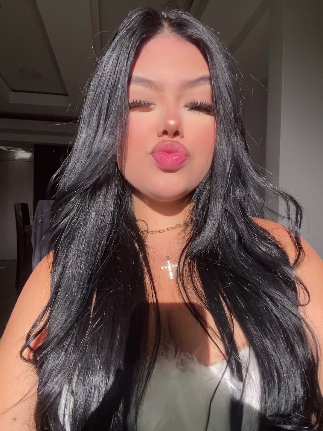 @Victoriaa
