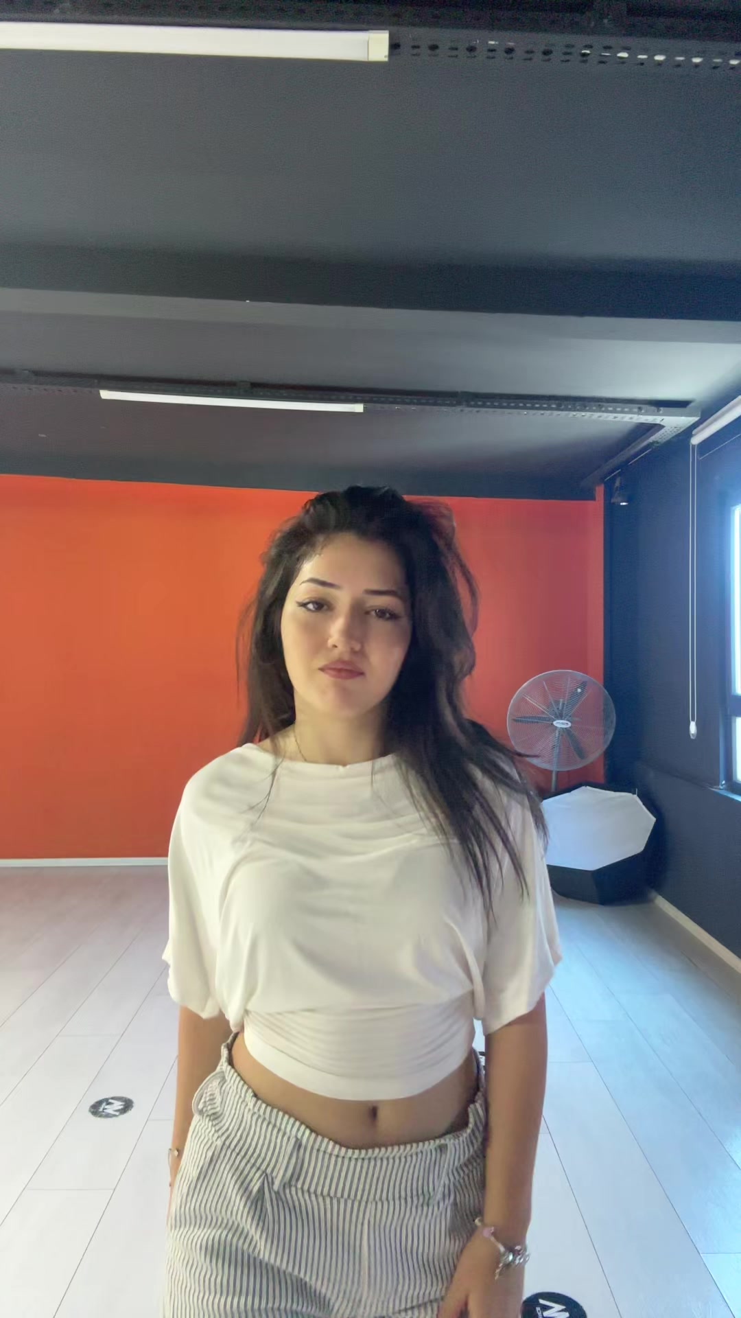 @!(N)!