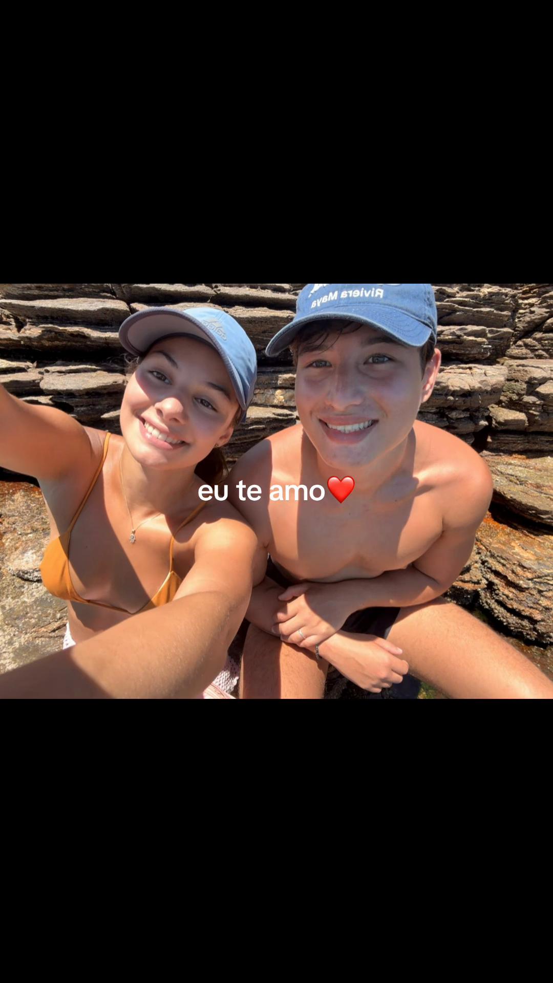 @elissaburlamaqu2