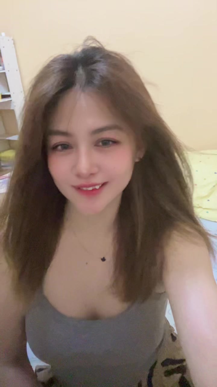 @nisachon