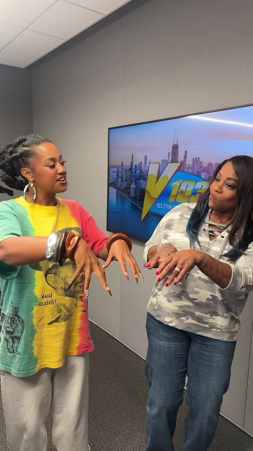 @v103Chicago 📻
