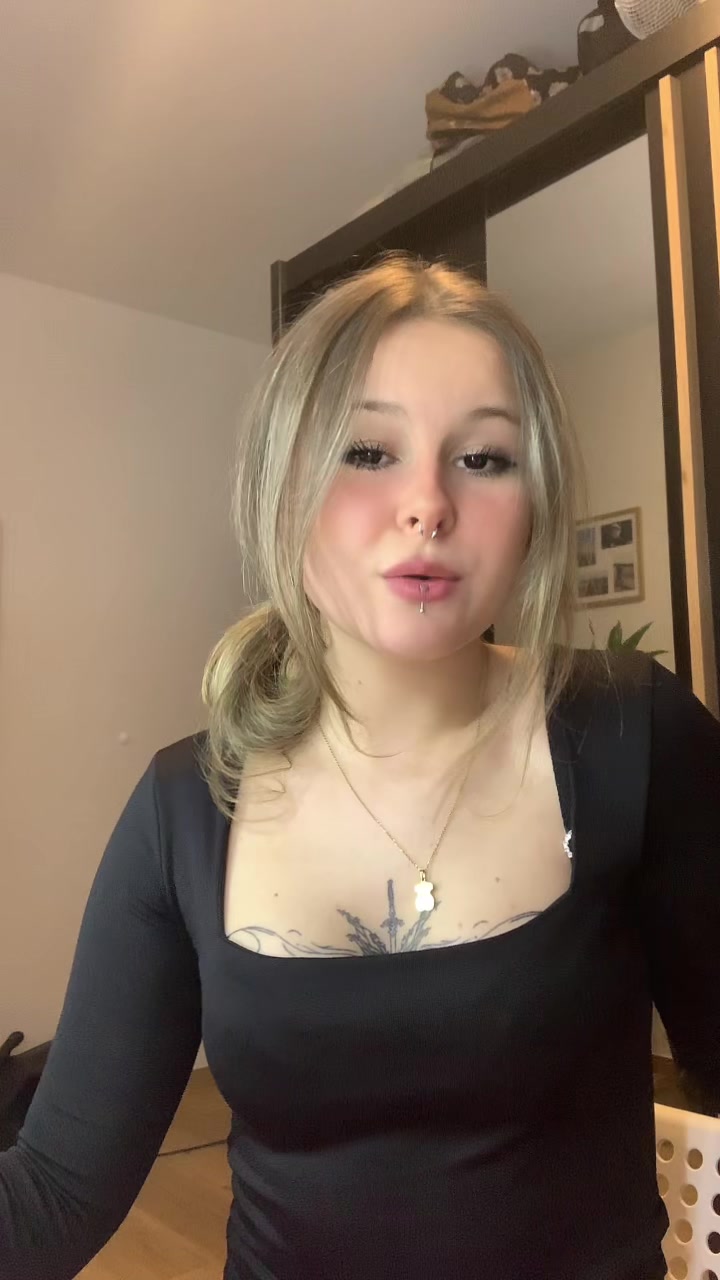 @Iza