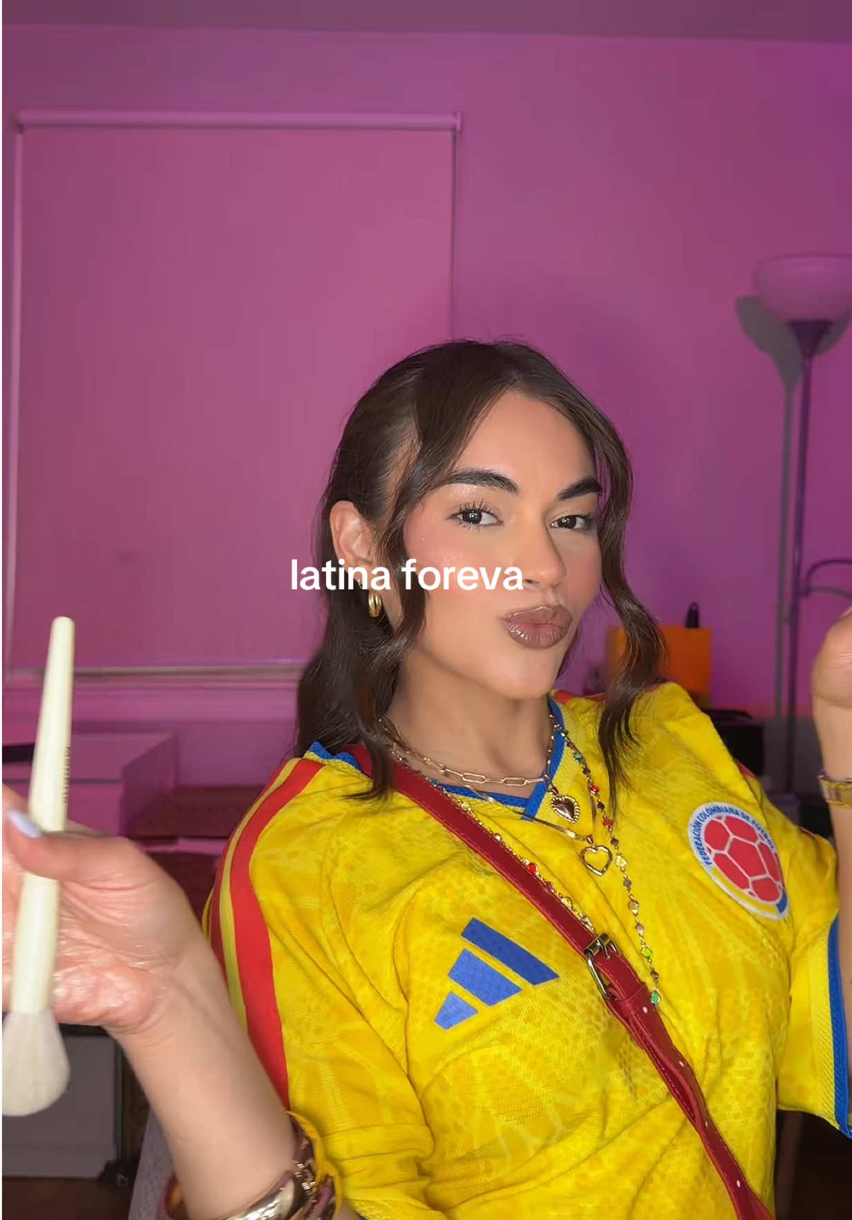 @Camila