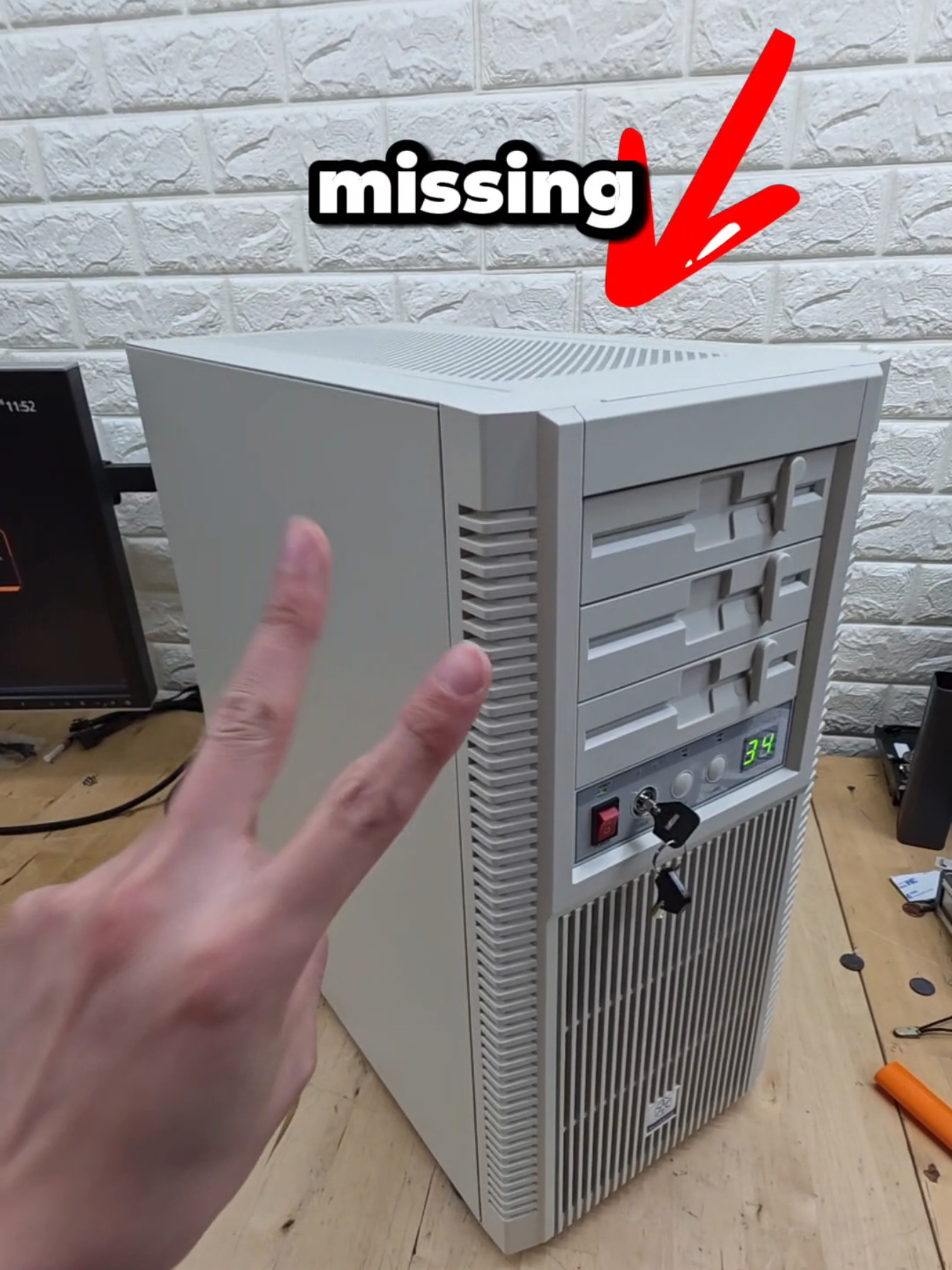 @mryeester