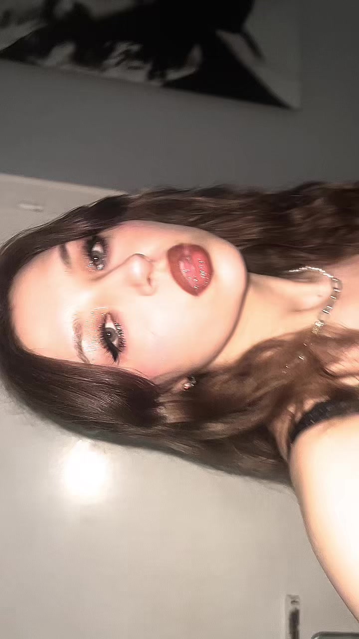 @laura👾
