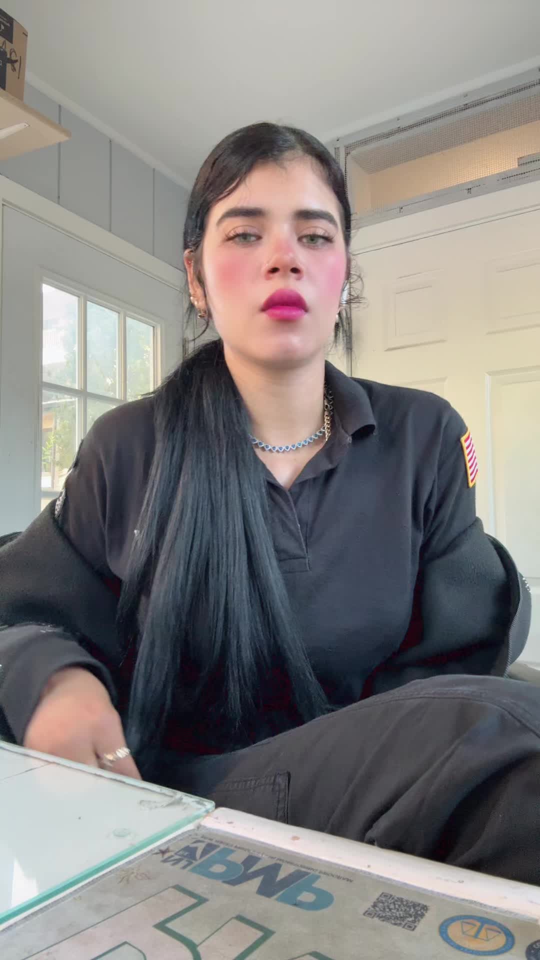 @Nickytuestrellita