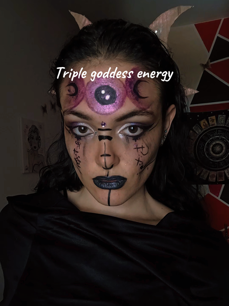 @Eladea 🌛🌕🌜